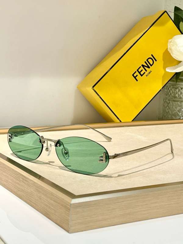 Picture of Fendi Sunglasses _SKUfw56911979fw